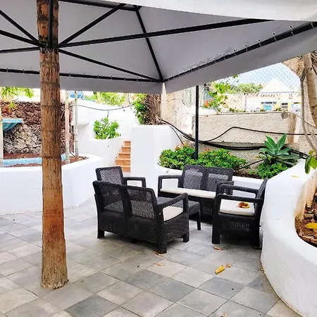 Modern Pool Front In Las Americas Apartment